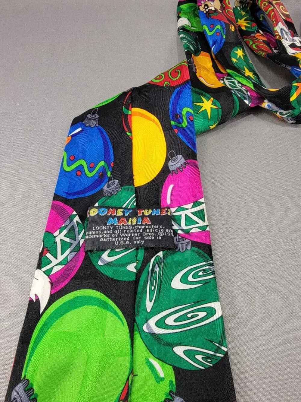 Looney Tunes Mania pre owned